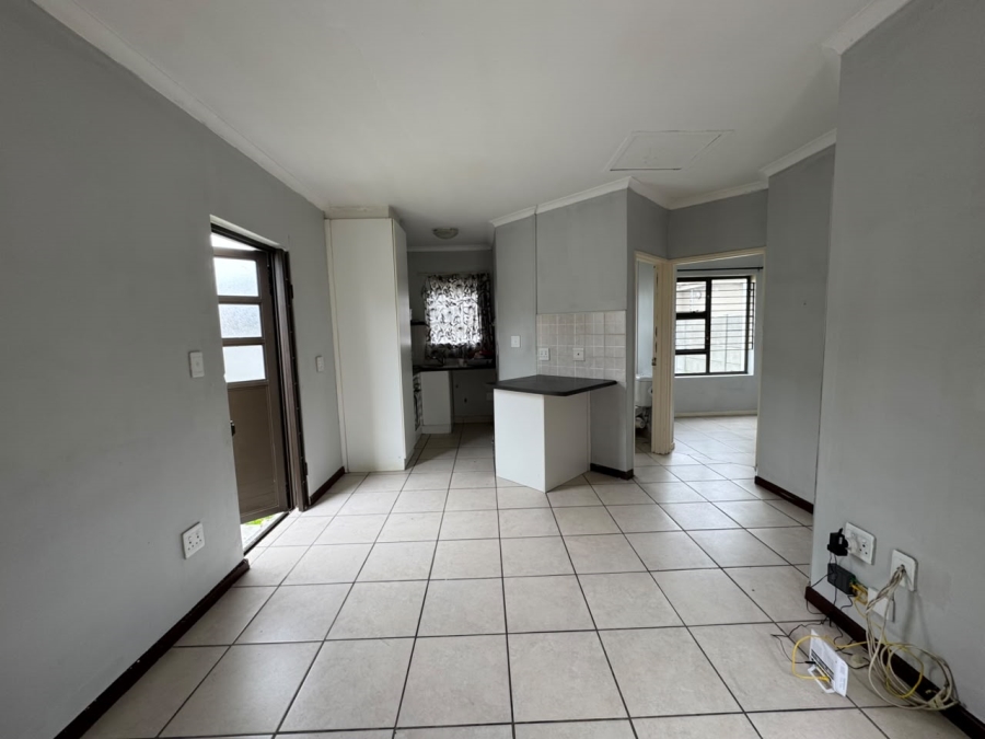 To Let 2 Bedroom Property for Rent in Stellendale Western Cape